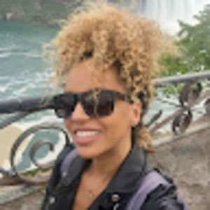 Meet your Posher, Linda